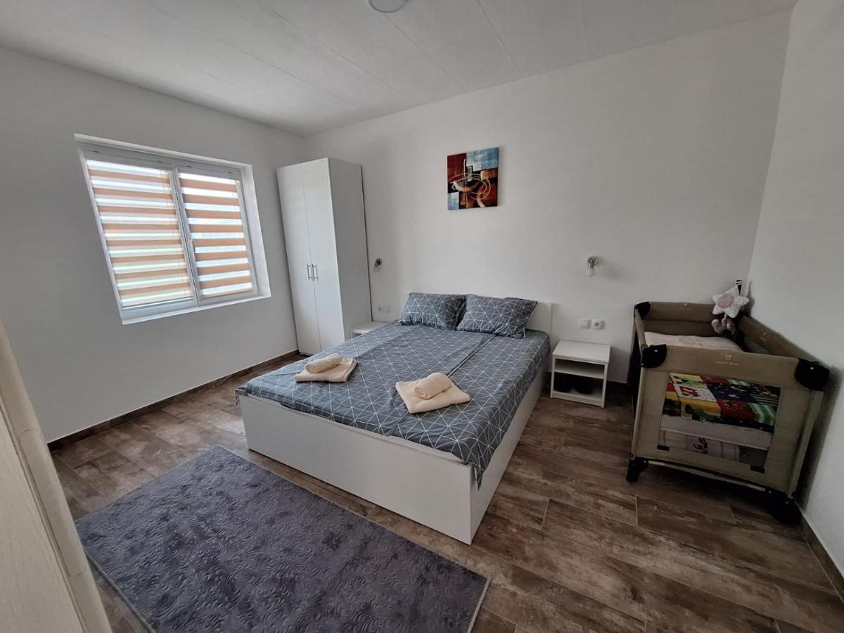 Apartmani Koki 克拉多沃 外观 照片