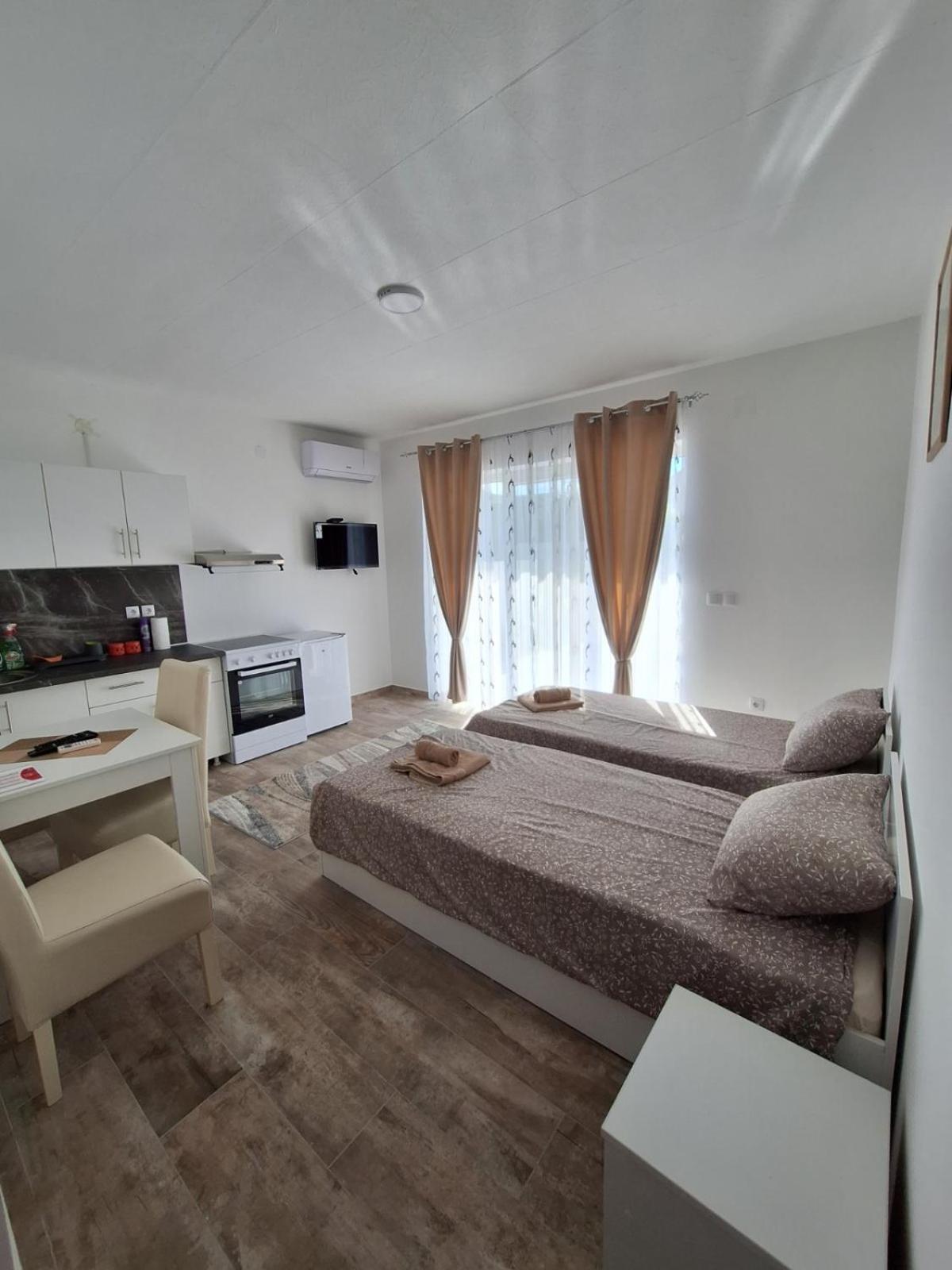 Apartmani Koki 克拉多沃 外观 照片