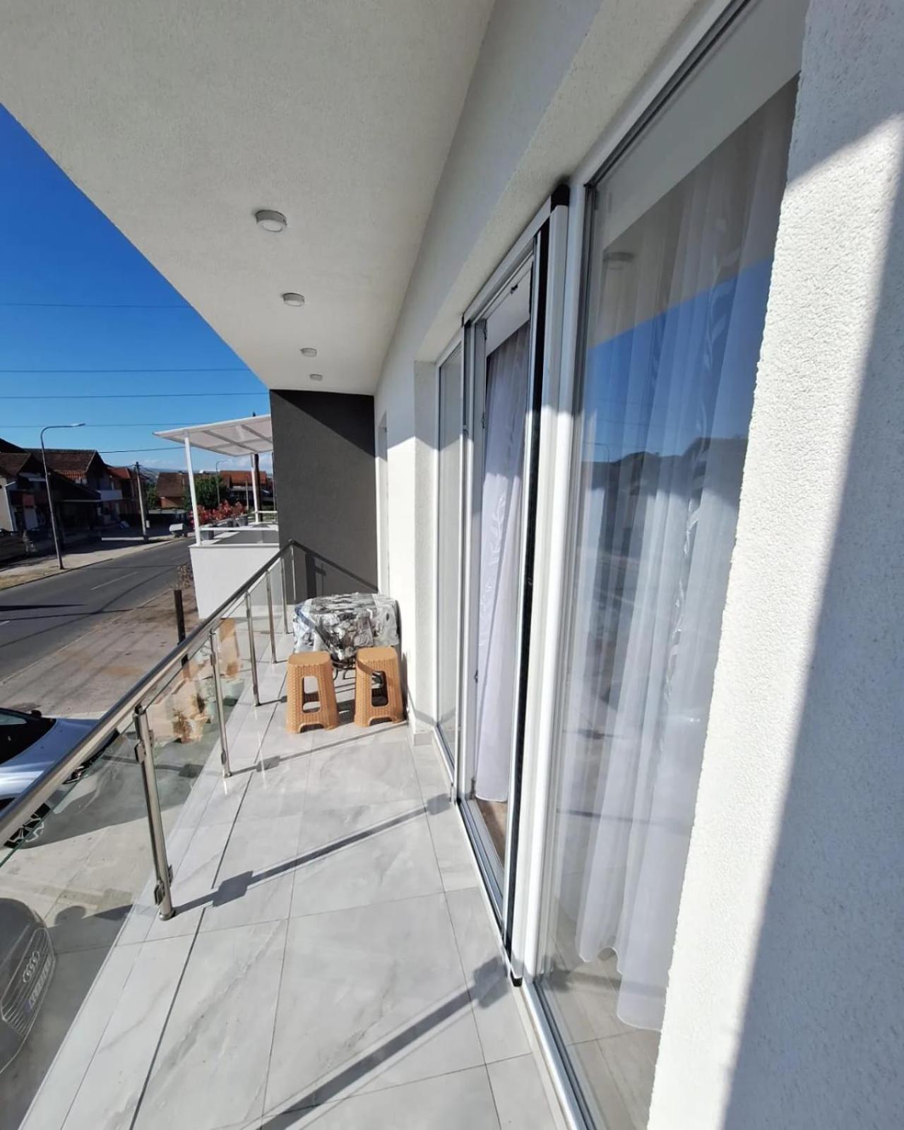 Apartmani Koki 克拉多沃 外观 照片